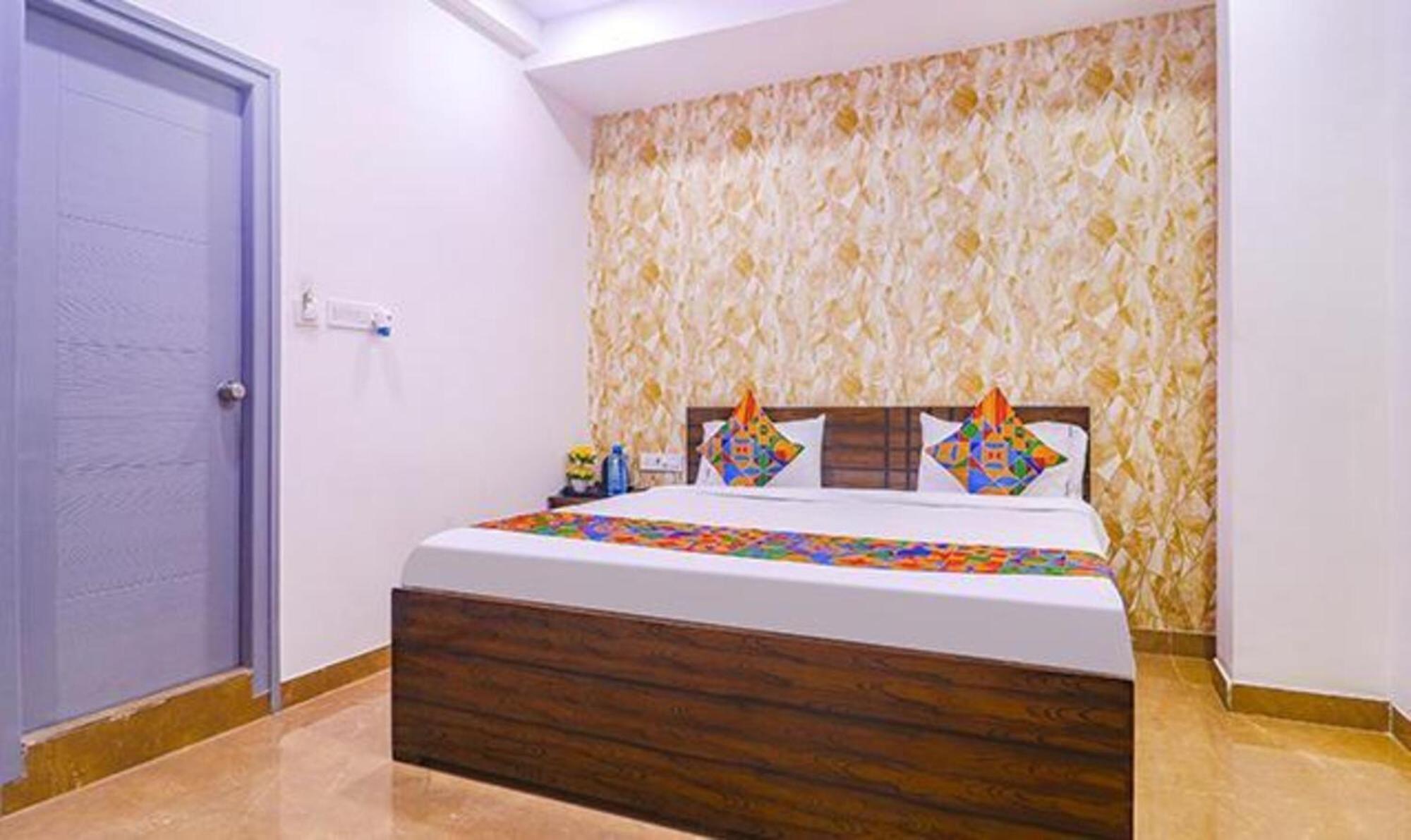 Fabexpress The Dream Elite - Nr Golconda Fort, Manikonda Хидерабад Екстериор снимка
